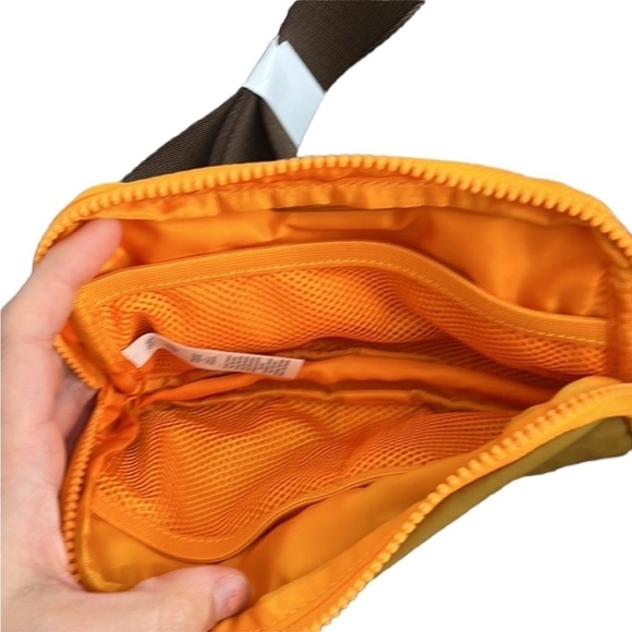 LULULEMON Everywhere Belt Bag Gold Spice / Clementine—NWT - Picture 6 of 6